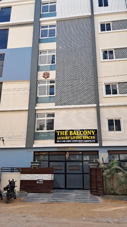 The Balcony Hotel ハイデラバード エクステリア 写真